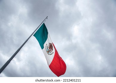 Mexican Flag Waving With Cloudy Sky And In Mexico City  - Flag Waving, Mexico Flag