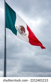 Mexican Flag Waving With Cloudy Sky And In Mexico City  - Flag Waving, Mexico Flag