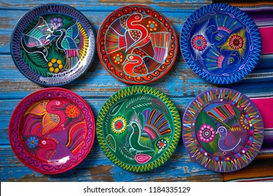 Mexican pottery traditional crafts in Mexico