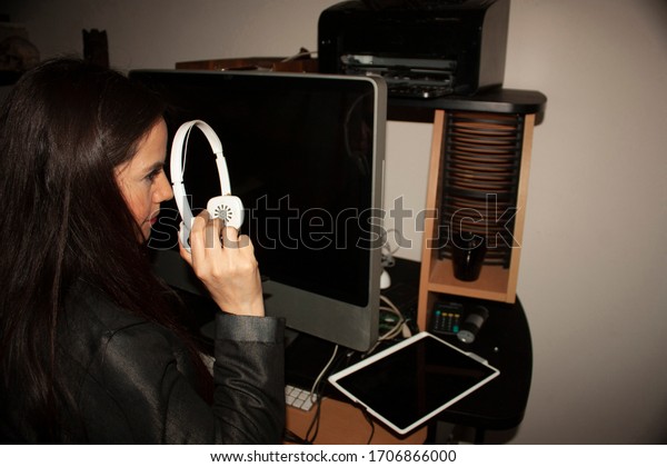 Mexican Woman Working Office Taking Her Stock Photo (Edit Now) 1706866000