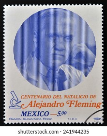 MEXICO - CIRCA 1981: Stamp Printed In Mexico, Shows Famous Medical Specialist, Penicillin Founder Alex Fleming, Circa 1981. 