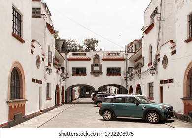 Mexico City, Mexico - July 31, 2020: Typical House Of The Neighbourhood La Condesa, In Colonial Californian Or Neocolonial Style