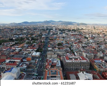 245 Mexico City Sprawl Images, Stock Photos & Vectors 