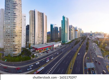 Mexico City - March 10, 2019: Panoramic Aerial View Of The Huge Office And Apartment Skyscrapers On The Famous Santa Fe Avenue And The Beautiful Mexicana Park