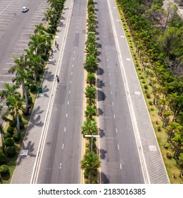 Miami Beach Close To Chalatat Beach At Songkhla Park, Thailand.
Beautiful Landmark Of  Songkhla With Coconut Plam Tree And Road Path.