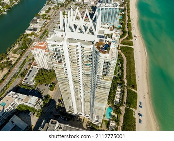 Miami Beach, FL, USA - January 25, 2022: Aerial Overhead Shot Akoya Rooftop Pool Penthouse Suite Miami Beach FL