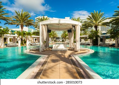 Miami Beach, FL USA - October 3, 2012: The Beautiful Pool Area Of The Historic Art Deco Fontainebleau Hotel On Miami Beach.