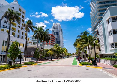 Miami Beach, Florida, USA - May 2, 2020: Miami Beach Street. USA Day Time Urban Concept. Beautiful City. America Mood. US Sity Life Style. Empty Streets Due To Coronavirus