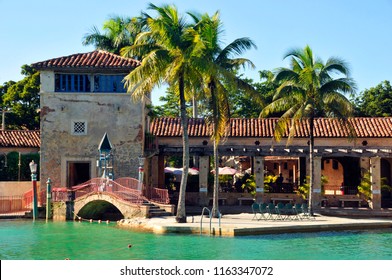 MIAMI CORAL GABLES FLORIDA 10 29 2012: Venetian Pool Is A Historic U.S. Public Swimming Pool Located In Coral Gables, Florida. Completed In 1924, It Was Designed By Phineas Paist With Denman Fink