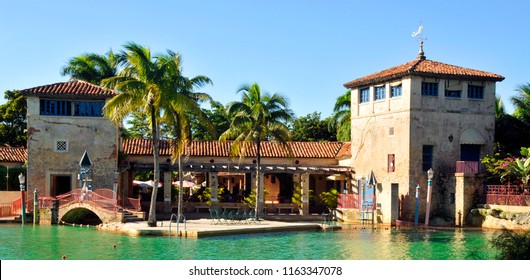 MIAMI CORAL GABLES FLORIDA 10 29 2012: Venetian Pool Is A Historic U.S. Public Swimming Pool Located In Coral Gables, Florida. Completed In 1924, It Was Designed By Phineas Paist With Denman Fink