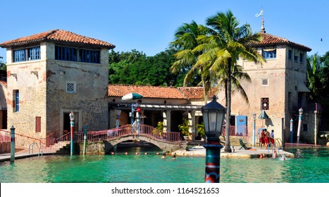 MIAMI CORAL GABLES FLORIDA 10 29 2012: Venetian Pool Is A Historic U.S. Public Swimming Pool Located In Coral Gables, Florida. Completed In 1924, It Was Designed By Phineas Paist With Denman Fink