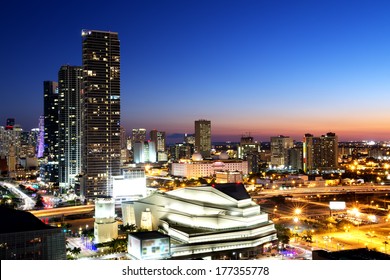 Miami Downtown At Night, Floride, USA