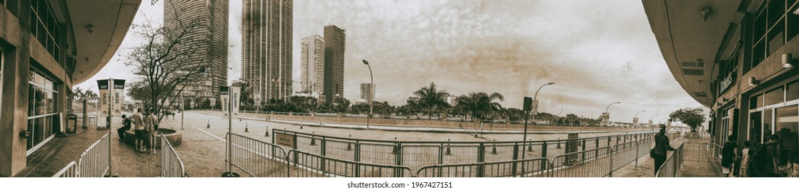 MIAMI, FL - FEBRUARY 2016: Tourists Walk Around The AA Arena At Dusk. Panoramic View.