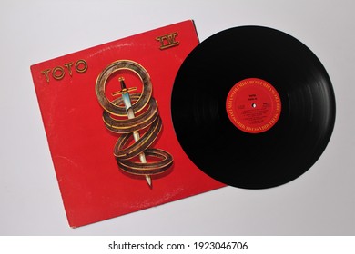 Miami, Fl, USA: Feb 21, 2021:
American Pop Rock Band, Toto Music Album On Vinyl Record LP Disc. Titled: Toto IV Album Cover