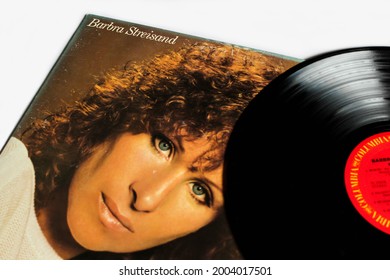 Miami, FL, USA: July 2021: Pop artist, Barbra Streisand music album on vinyl record LP disc. Titled: Memories album cover