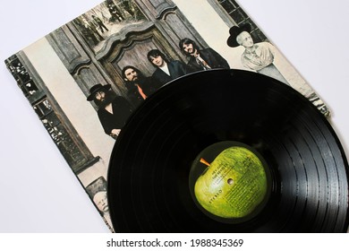 Miami, FL, USA: June 2021: English Rock Band The Beatles Music Album On Vinyl Record LP Disc. Titled: Hey Jude Album Cover