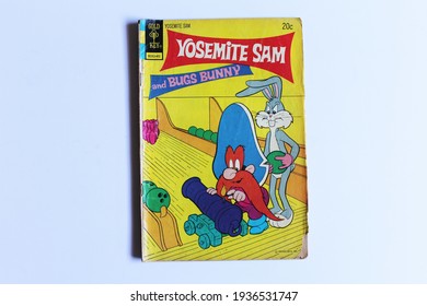 Miami, FL, USA: March 15, 2021: Vintage Yosemite Sam And Bugs Bunny comic book #19. Gold Key Comics. Whitman publisher.