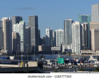 MIAMI, FLORIDA, USA—JANUARY 2018: Medium Close Up View Of Tall Buildings At The Miami Coast Line, Florida.