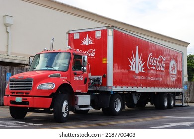 MIAMI, FLORIDA USA - 08-05-2022
Cocoa Cola Truck Delivering Goods To A Store.