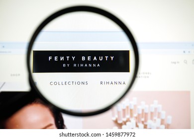 Fenty Beauty Images Stock Photos Vectors Shutterstock