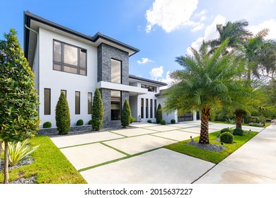 Miami, Florida, USA. November 15, 2020: Beautiful entrance to a luxurious mansion.