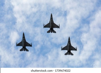 Miami, Florida/USA - South Florida Military Flyover To Salute Healthcare Workers, First Responders And Military On Memorial Day Weekend. U.S. Air Force F-16C Fighting Falcon Aircrafts.