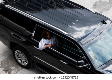 Oprah Winfrey Waving Hd Stock Images Shutterstock