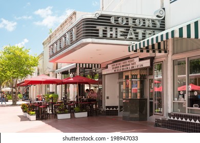 MIAMI,USA - MAY 20,2014 : The Famous Colony Theatre At The  Lincoln Road Boulevard In Miami Beach