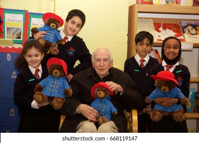 Michael Bond, Creator And Author Of The Paddington Bear Books With Children From Paddington Green Primary School, London On 16-01-2016