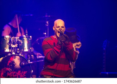 Michale Graves 2019-09-14, Music Hall And Concert Theatre
Michael Emanuel, Better Known By His Stage Name Michale Graves, Is An American Singer And Songwriter. Lead Singer Of The Misfits