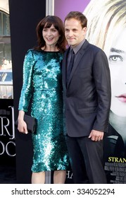 Michele Hicks And Jonny Lee Miller At The Los Angeles Premiere Of 'Dark Shadows' Held At The Grauman's Chinese Theater In Hollywood, USA On May 7, 2012.