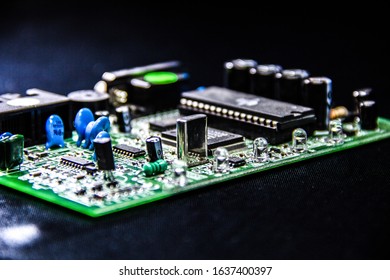 Microchip, chips, transistors, circuit for computer engineers