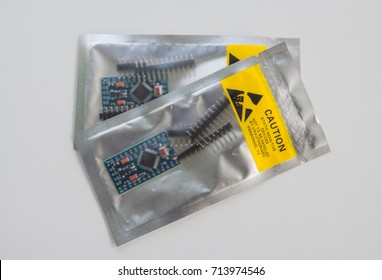 Microcontroller in antistatic package
