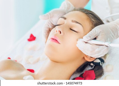 Microdermabrasion Treatment 