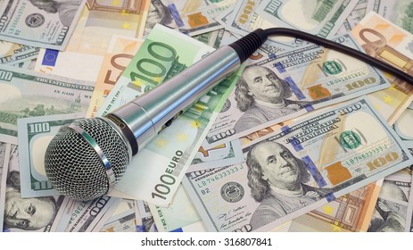 microphone and money. Earning money on show business 