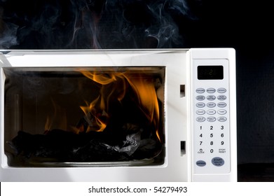 Broken Microwave Images, Stock Photos & Vectors 