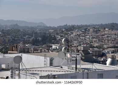 Microwave Transmission Towers On Tall Building Stock Photo 1164263950 ...