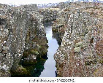 Mid-Atlantic Ridge Tectonic Plates In Iceland