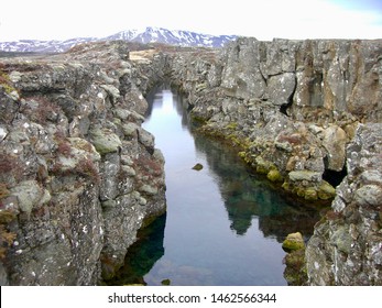 Mid-Atlantic Ridge Tectonic Plates In Iceland