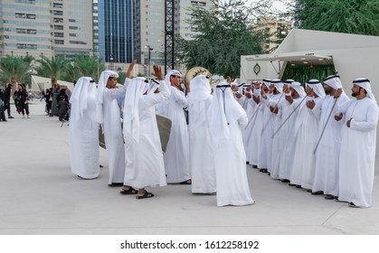 190 Emirati Men Dancing Images, Stock Photos & Vectors | Shutterstock