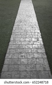 Middle Straight Line Stone Walkway   