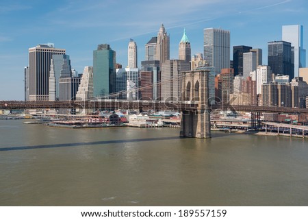 Similar – Foto Bild Skyline von Manhattan, Queens und New Jersey mit Möven in der Dämmerung