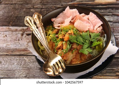 Mie Sop Images Stock Photos Vectors Shutterstock