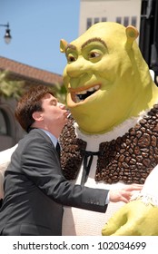 Mike Myers At The Induction Of Shrek Into The Hollywood Walk Of Fame, Hollywood, CA. 05-20-10