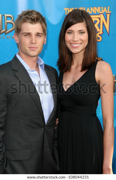 Mike Vogel Wife Courtney 34th Annual Stock Photo Edit Now 108044231