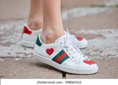 gucci shoes with red heart