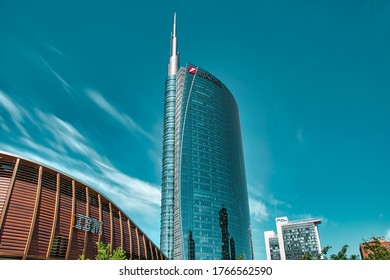 Milan, Italy, 06.29.2020: The UniCredit Tower At Gae Aulenti Square Is The Headquarters Of UniCredit One Of The Largest Banks In Italy Designed By Architect César Pelli