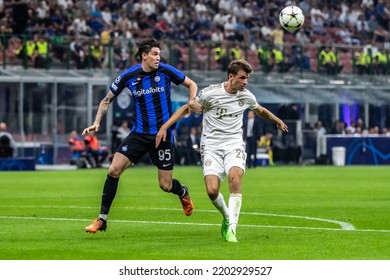 Milan, Italy. 07 September 2022. UEFA Champions League 2022-23. Inter VS Bayern Munchen 0-2. Thomas Müller, Bayern Munchen, And Alessandro Bastoni, Inter.