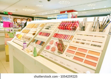 36,685 Makeup Store Images, Stock Photos & Vectors | Shutterstock