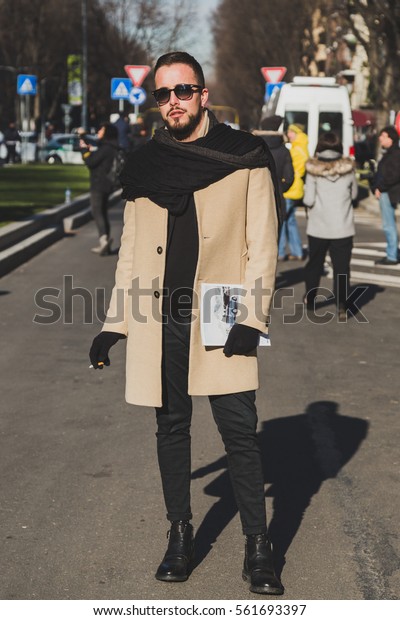 Milan Italy January 17 Fashionable Man Stock Photo (Edit Now) 561693397